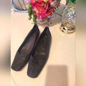 Luxury St John sequin ballet flats size 8